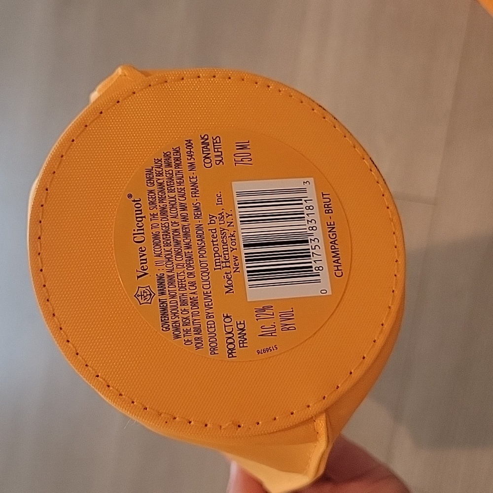 Veuve Cliquot Bottle Sleeve and Carrying bag - Picture 5 of 5